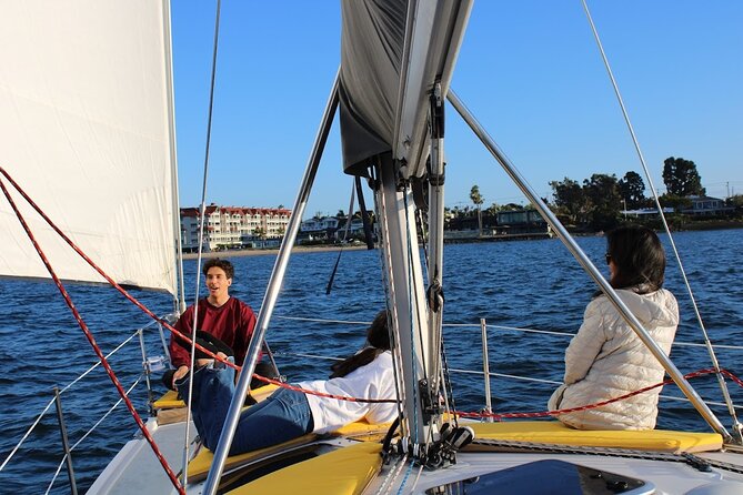 2.5 Hour Private Sunset Sailing Tour in San Diego up to 12 guests - Close Views Between the US Midway and the Kissing Statue