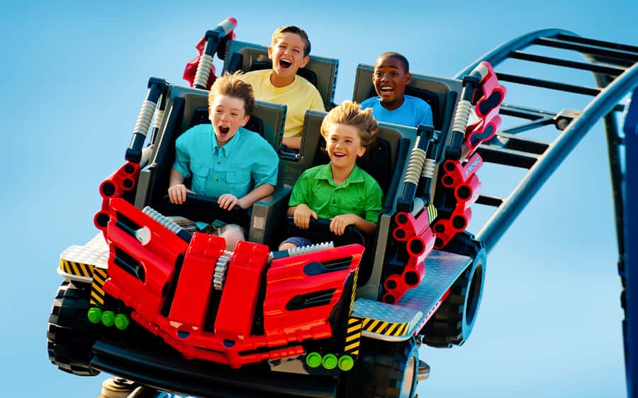 California: LEGOLAND Theme Park and SEA LIFE 2-Day Access - Dining and Shopping: Plan for Snacks and Stops