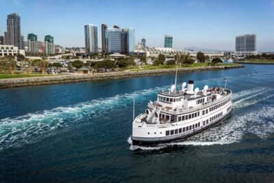 City Cruises San Diego: Scenic 90-Minute Narrated Harbor Tour - The 90-Minute Harbor Loop: The Big Views That Make It Worth It