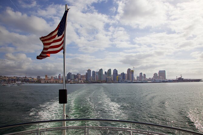 City Cruises San Diego: Scenic 90-Minute Narrated Harbor Tour - Snack Bar And Cash Bar: How Food Fits Into a 90-Minute Ride