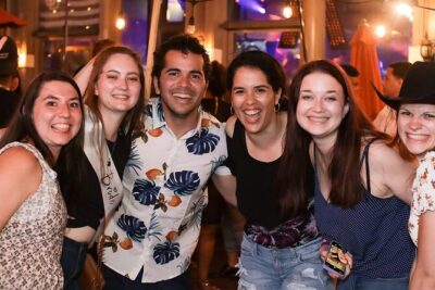 Drink, Ride, Sing and Dance Bar Tour - The Drink Discounts: How to Think Like a Local