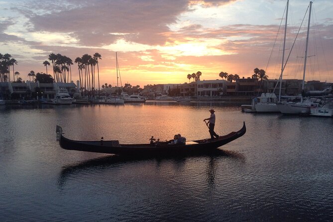 Gondola Cruise through the Coronado Cays - The guide factor: music, personality, and the right kind of entertainment