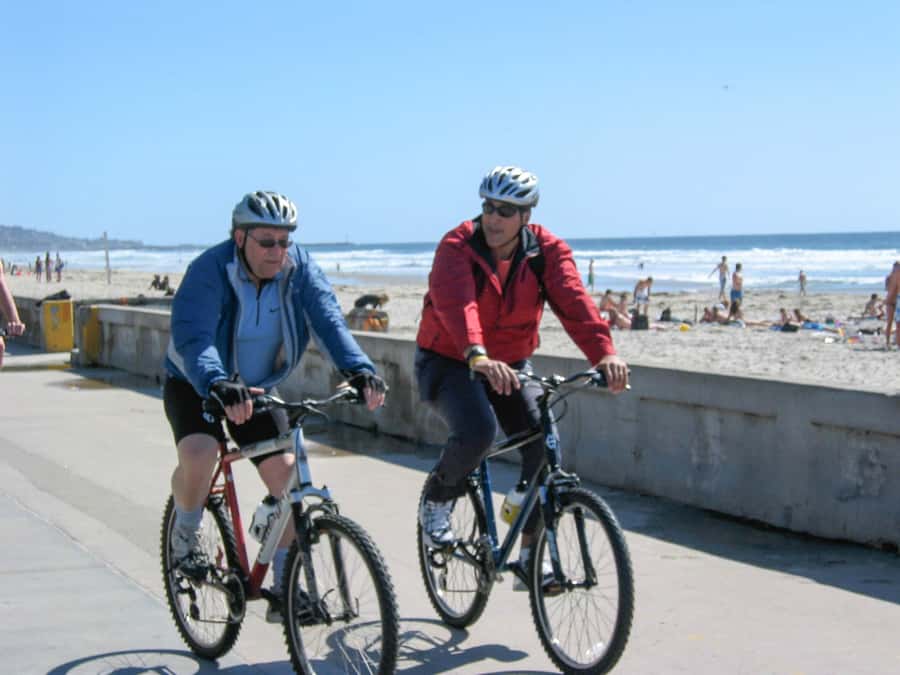 La Jolla Free fall Electric Bike Tour - Soledad Natural Park: controversial sights, then straight into the ride