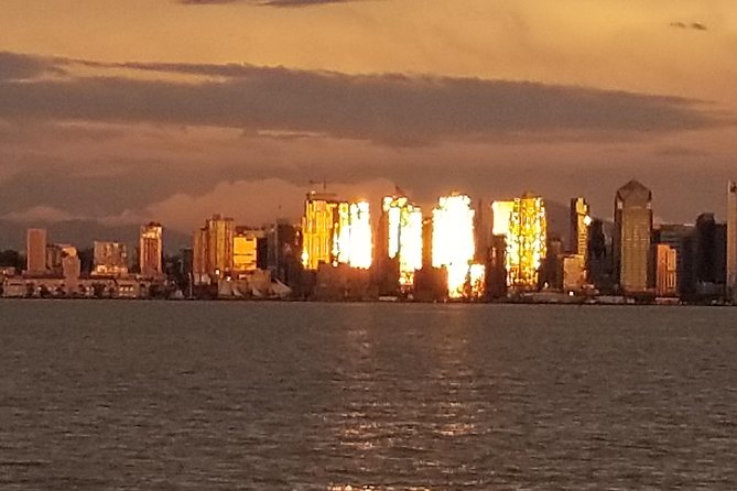 Luxury Sailing Tour of San Diego's Bay and Coastal Waterways - How the Time of Day Changes Your Sail