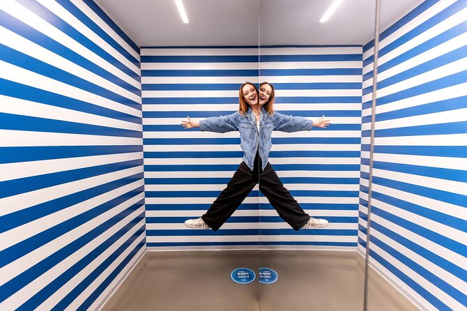 Museum of Illusions San Diego Admission Ticket - Staff help and the little details that make photos easier