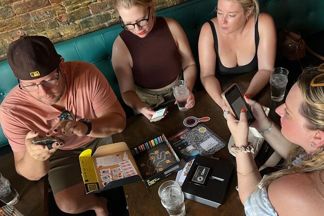 Outdoor Escape Room in San Diego - Little Italy - Puzzle Solving in the App: Fast Inputs, Clear Decisions