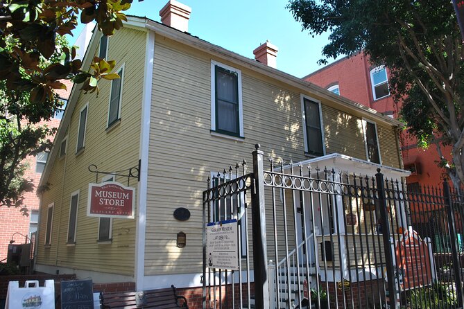 Private Walking Tour San Diego: Little Italy and Gaslamp Quarter - Balboa Theater and landmark photo stops