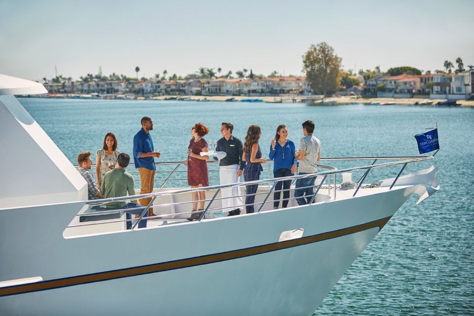San Diego: Bay Sights and Sips Sunset Cruise - Happy hour drinks: no-host bar and real-world expectations
