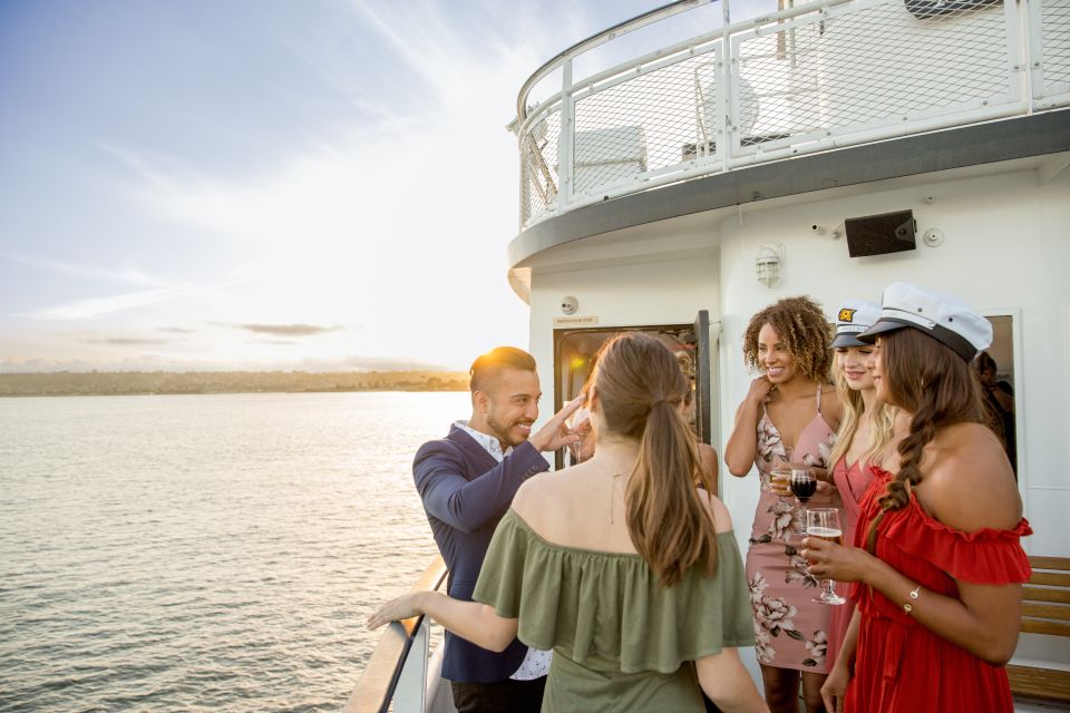 San Diego: Bay Sights and Sips Sunset Cruise - Warm clothing, sunglasses, and the harbor’s temperature tricks
