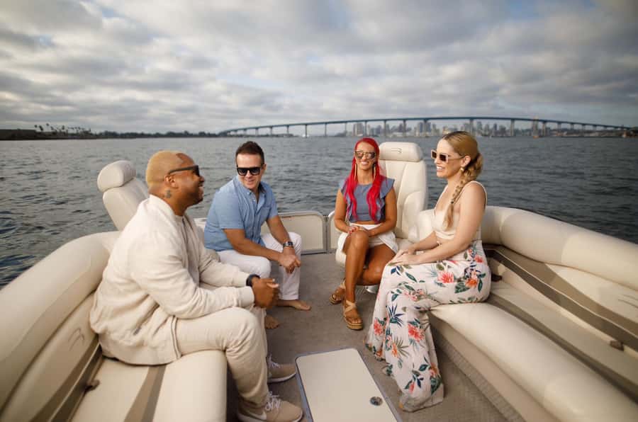 San Diego: Bennington Luxury Pontoon Rental - Your On-Board Setup: Cooler, Music, Pets, and What to Bring