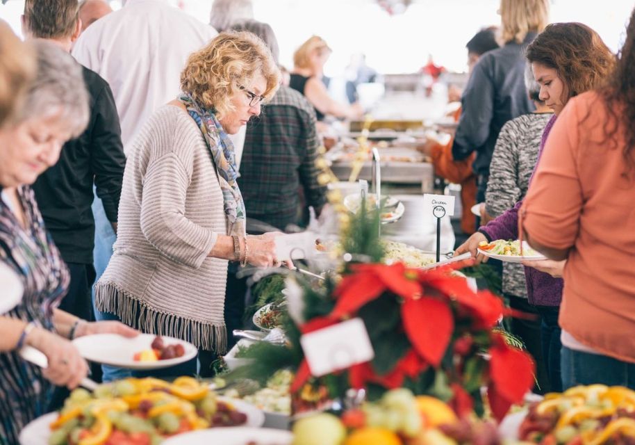 San Diego: Christmas Day Buffet Brunch or Dinner Cruise - Should you book the San Diego Christmas Day brunch or dinner cruise?