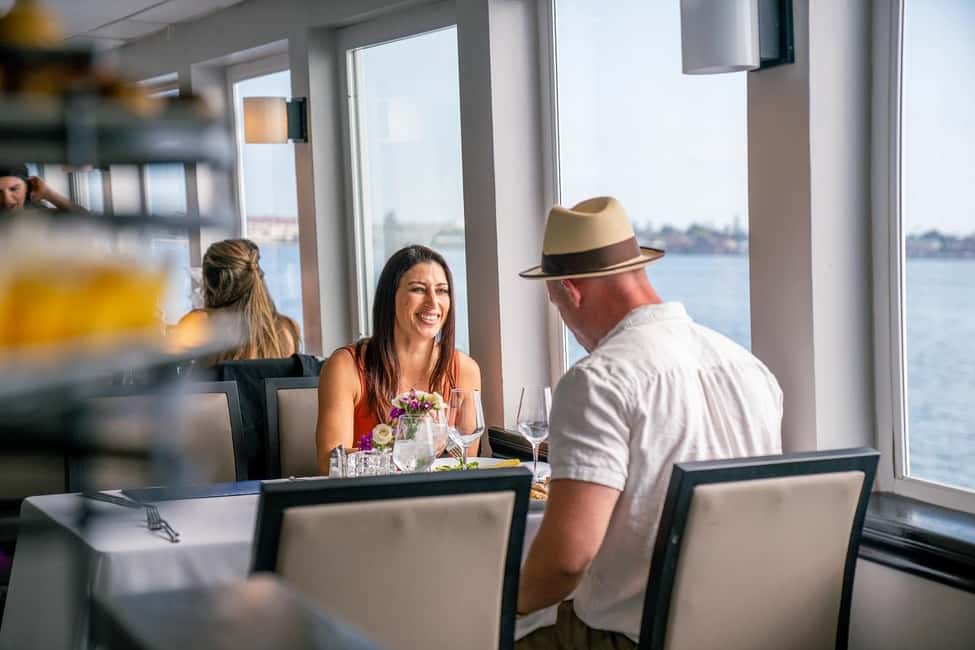 San Diego: City Cruises Buffet Breakfast and Brunch Cruise - Service, Music, and the Feel of the Cruise