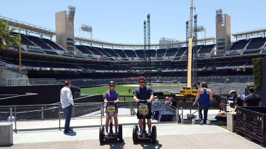 San Diego: City Segway Tour with Snack and Water - Finding Your Way to 300 G Street (and Avoiding the Courtyard Guessing Game)