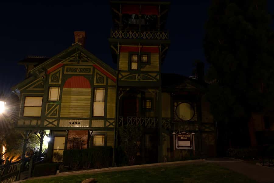 San Diego: Gaslamp Quarter Ghosts and Crime Walking Tour - Davis-Horton House: where the past feels personal