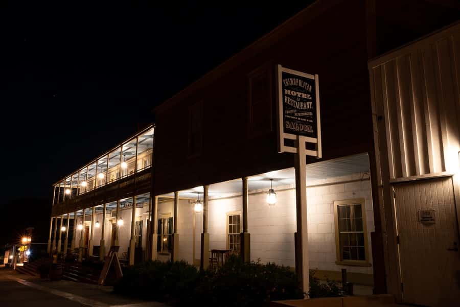 San Diego: Gaslamp Quarter Ghosts and Crime Walking Tour - Old City Hall: the district’s power, and why it scares people