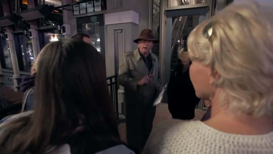 San Diego: Gaslamp Quarter Historic True Crime Walking Tour - Meeting Outside Henry’s Pub: Getting Your Bearings Fast