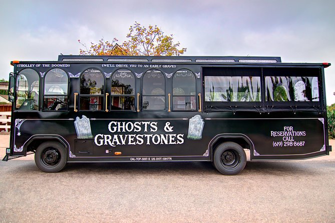 San Diego Ghosts and Gravestones: A Haunted Trolley Tour - Ghosts and Gravestones in Old Town: what this tour feels like at night