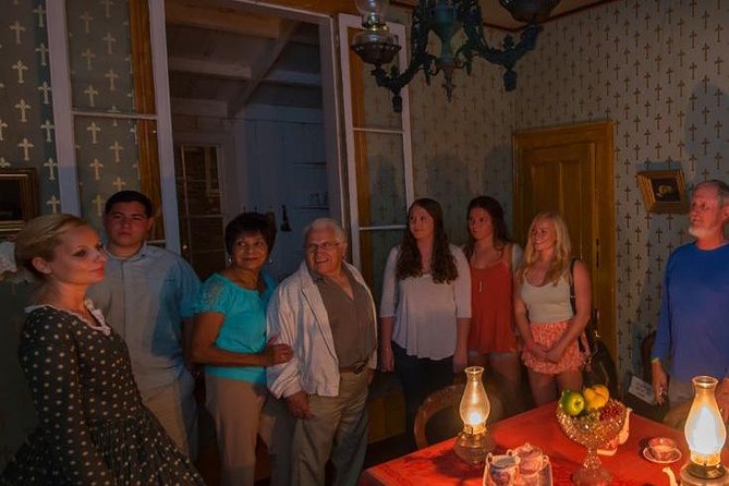 San Diego Ghosts and Gravestones: A Haunted Trolley Tour - The trolley time vs. walking time: manage expectations (and your feet)