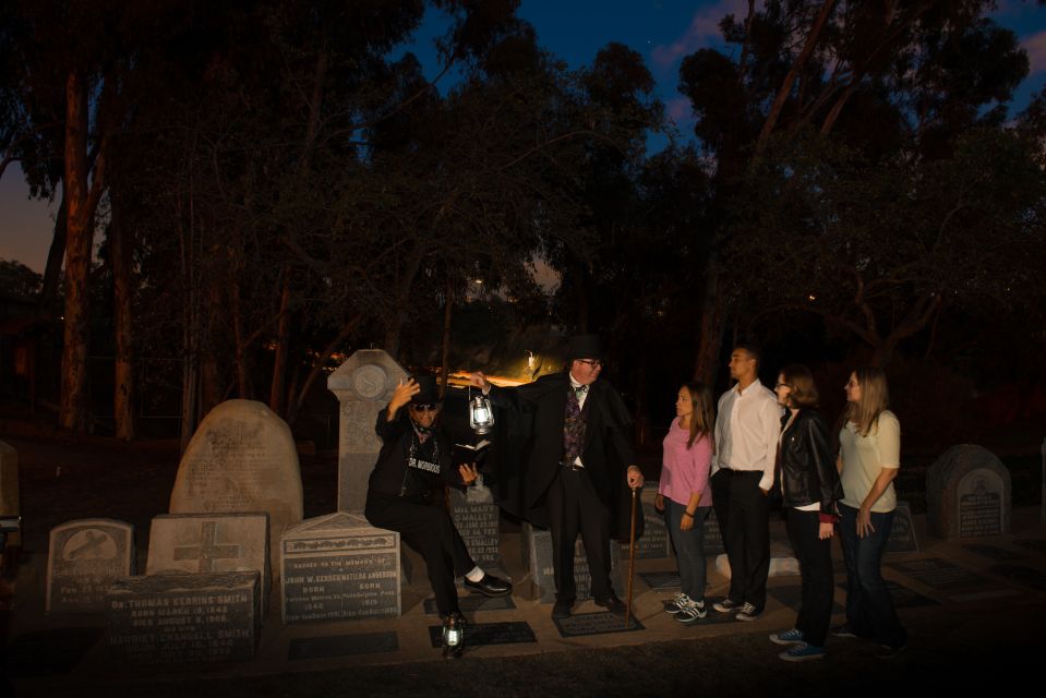 San Diego: Ghosts & Gravestones Trolley Tour - Meeting Up: Where to Check In Before the Lights Go Low