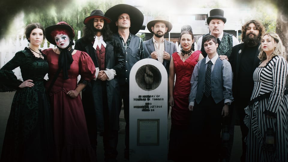 San Diego: Haunted Ghost Tour by Bus - The bus ride itself: why the “on wheels” format works