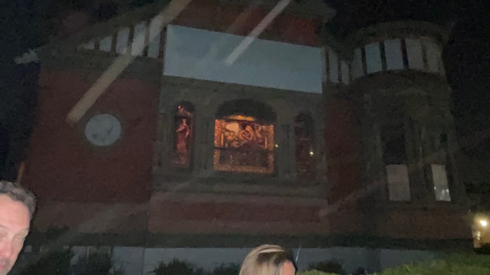 San Diego: Haunted Ghost Tour by Bus - The guide performance: comedy, theatre, and keep-it-moving energy