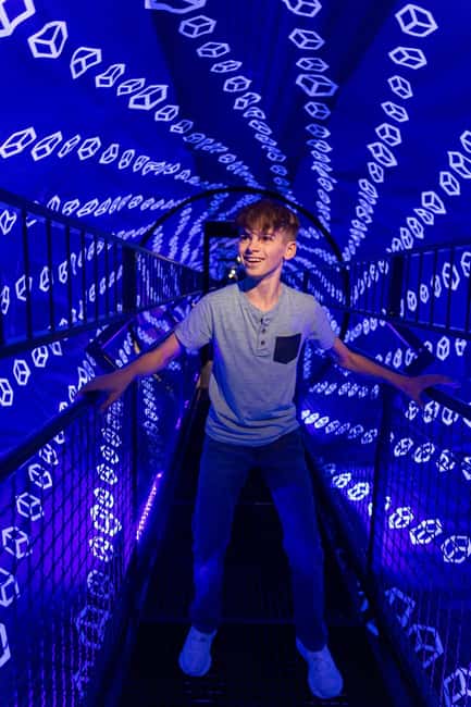 San Diego: Museum of Illusions Entry Ticket - The hands-on factor: why 50+ matters for families and friend groups