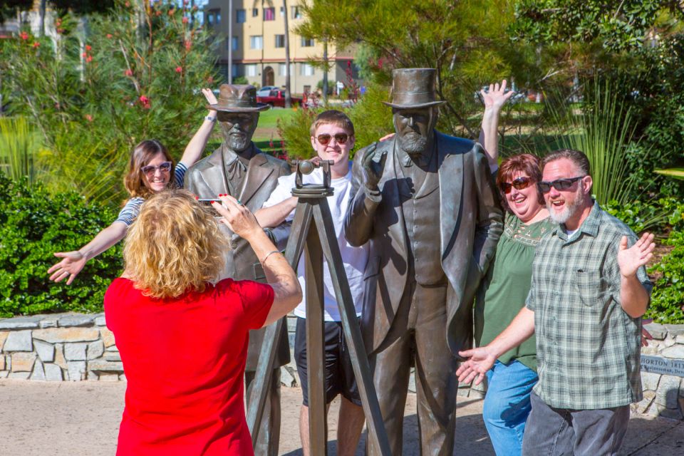 San Diego Walking Tour: Balboa Park with a Local Guide - Spanish Village Art Center and coffee cart time: art in real use