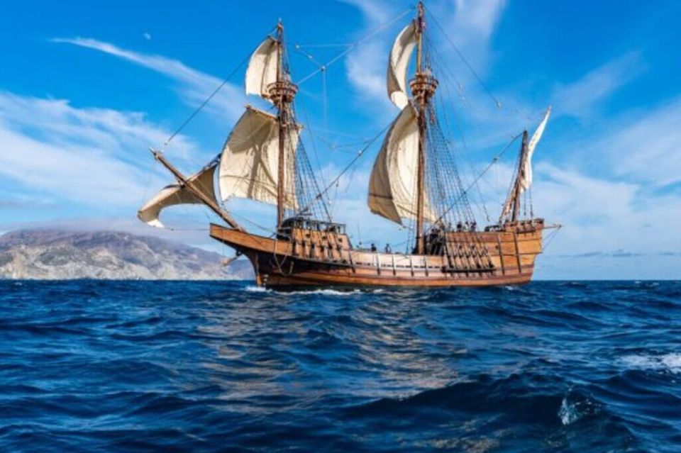 San Salvador 16th Century Galleon Sail w/ Museum Admission - Crew storytelling aboard: how to get more out of the deck time