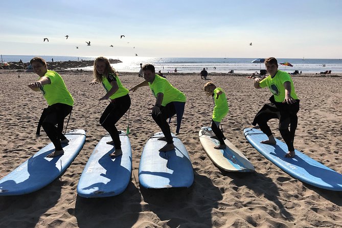 Surfing Experience and Lessons - From Safety Briefing to First Stand: How the Coaching Works