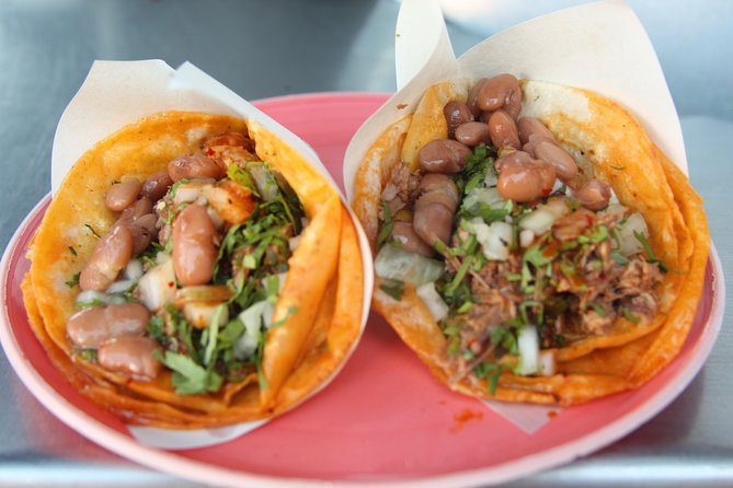 Taco Tuesday Hop to Tijuana from San Diego - Getting there and finding the group: use landmarks, not luck