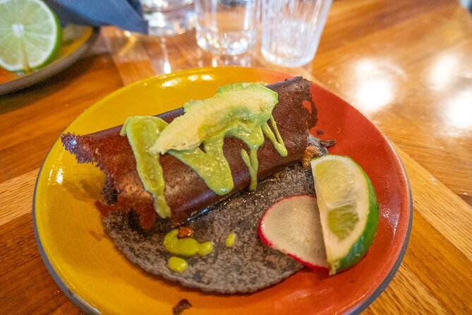 The Best of La Jolla Walking Tour: Sip, Savor & Sea - The guide factor: why Ben, Magda, and Todd show up in people’s memories
